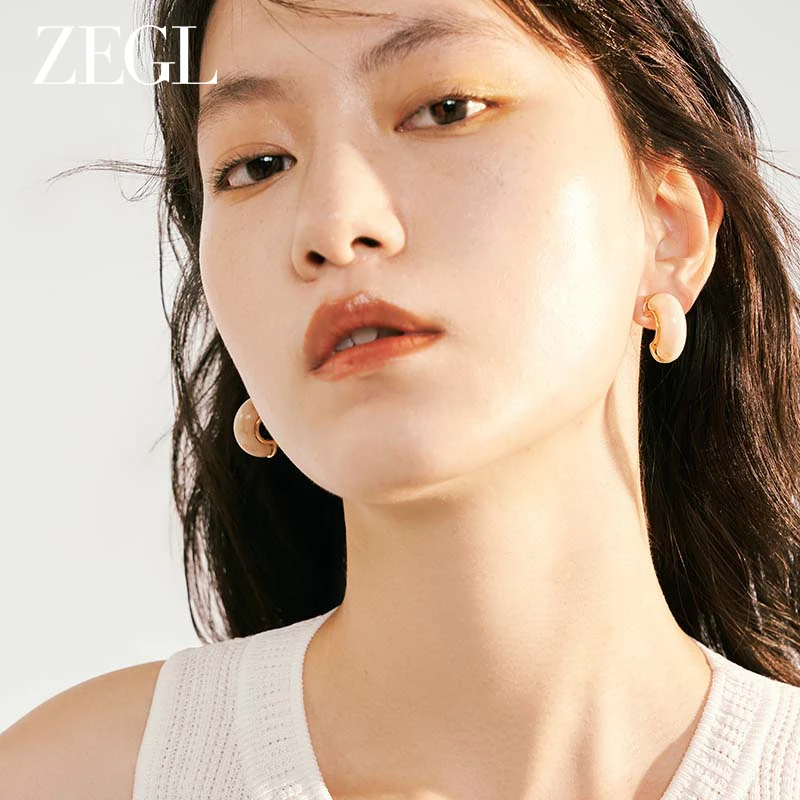 ZEGL 铜合金耳饰 复古C型树脂耳环女小众高级耳钉法式气质耳饰品