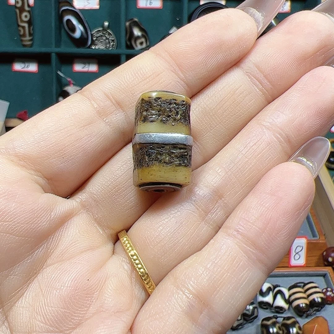 玛瑙/玉髓手链未镶嵌夯**迹