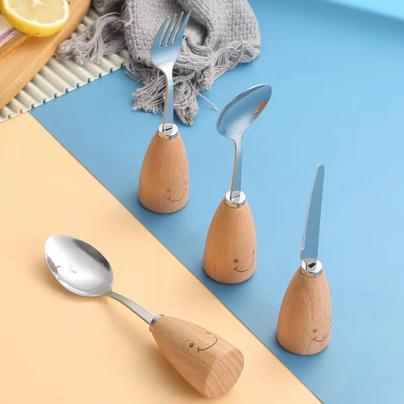 立体不锈钢勺子 水果刀叉日式木柄餐具可爱ins风卡通儿童笑脸汤勺