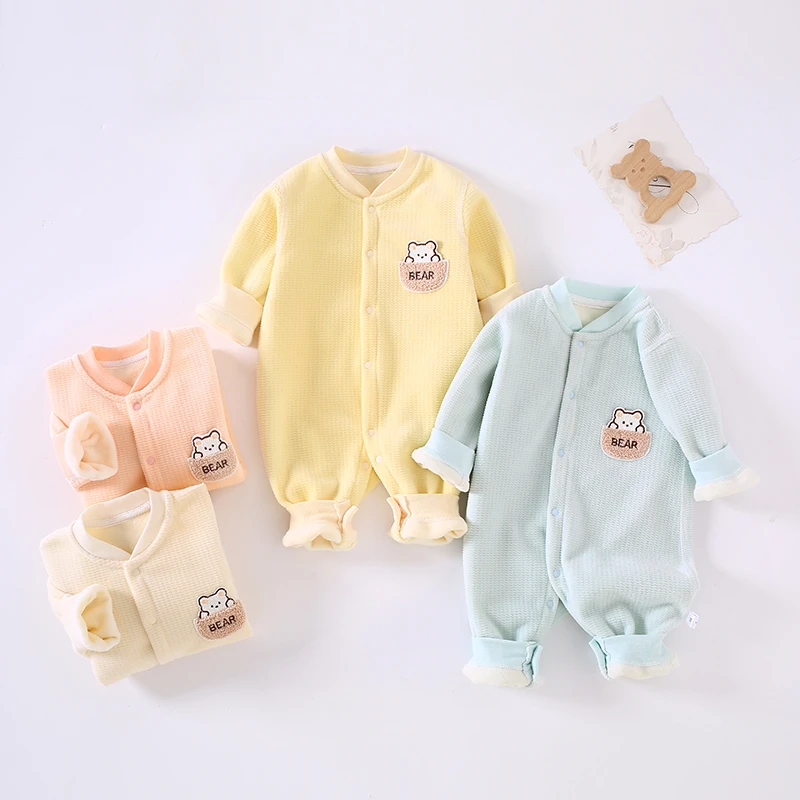 婴儿加绒连体衣秋冬季宝宝保暖哈衣爬服新生儿可爱超萌保暖装外出