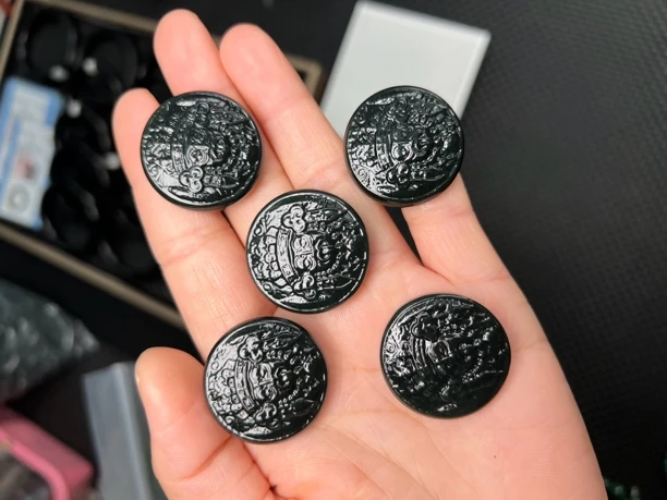 新疆和田玉扎基拉姆吊坠约30mm（多样性发一件）