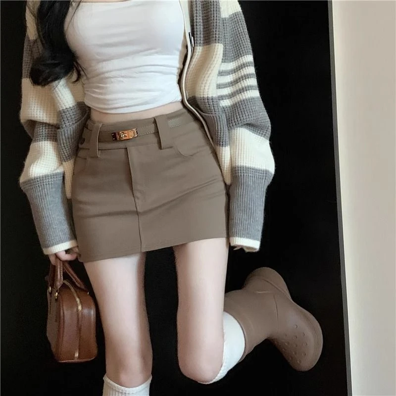 卡其色设计感高腰a字半身裙女秋季新款显瘦百搭气质包臀辣妹短裙
