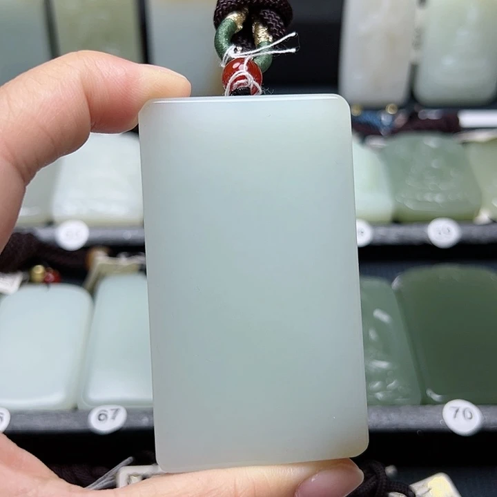 和田玉颈饰未镶嵌涛**旧