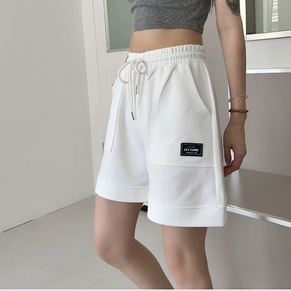 K172夏季新品韩版时尚休闲贴兜装饰标女士显瘦宽松五分短裤24-82