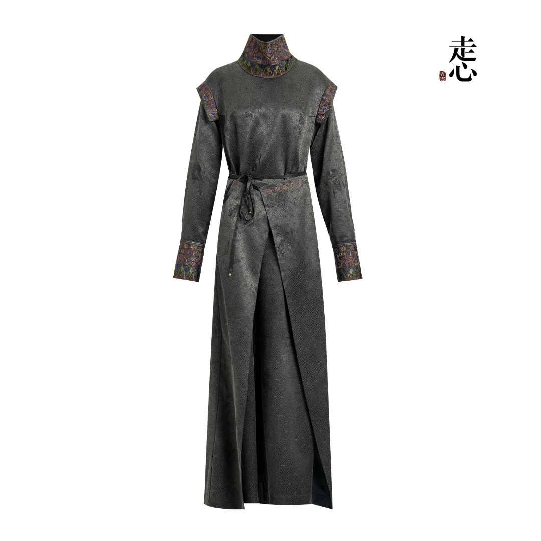 【香云走心】走心非遗古格王朝系列 刺绣连衣裙24Z37401