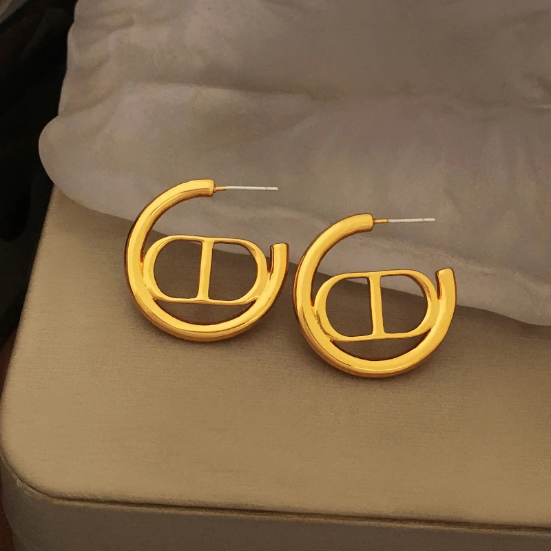 铜合金耳饰 复古圆圈C字轻奢设计个性小众新潮字母耳环8126