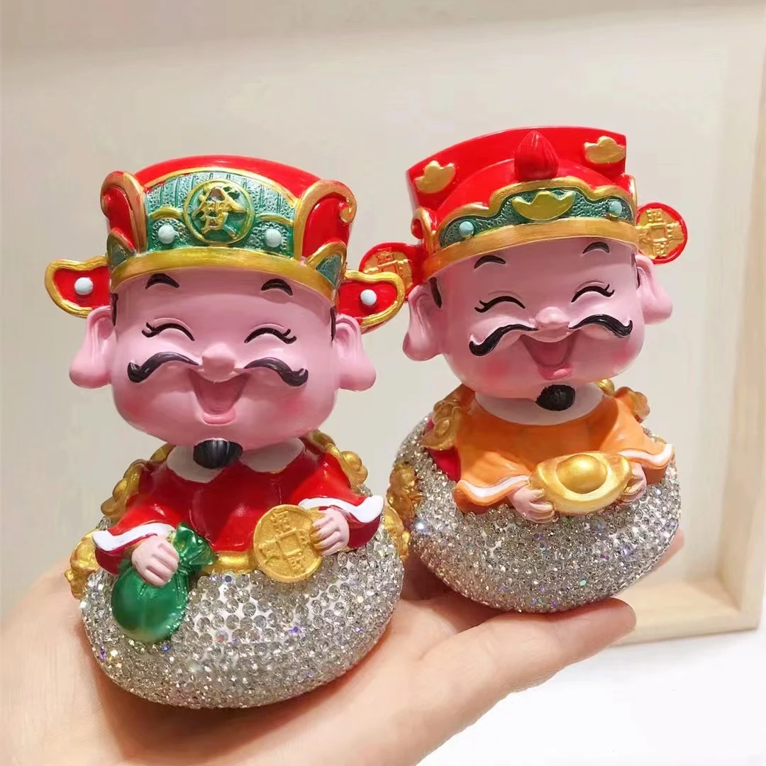 摇头财神爷车载摆件招财神仙汽车装饰可爱镶钻