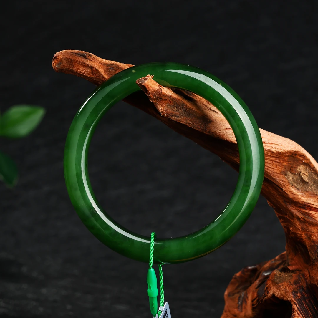 KJ-A1A0546和田玉碧玉手镯多样性发一精美百搭玉镯子绿色女款