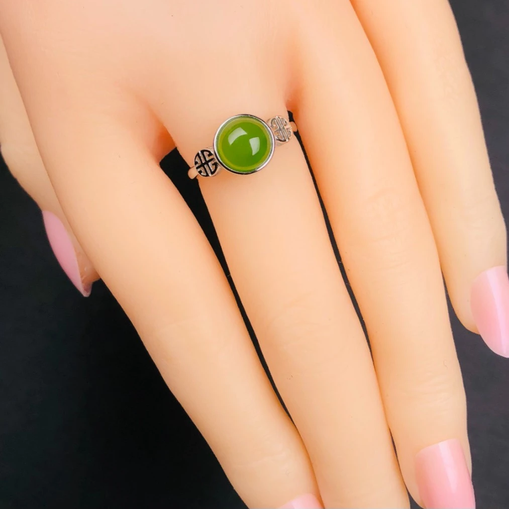 S925银镶嵌天然和田碧玉圆形戒指精美时尚复古气质女士可调节指环