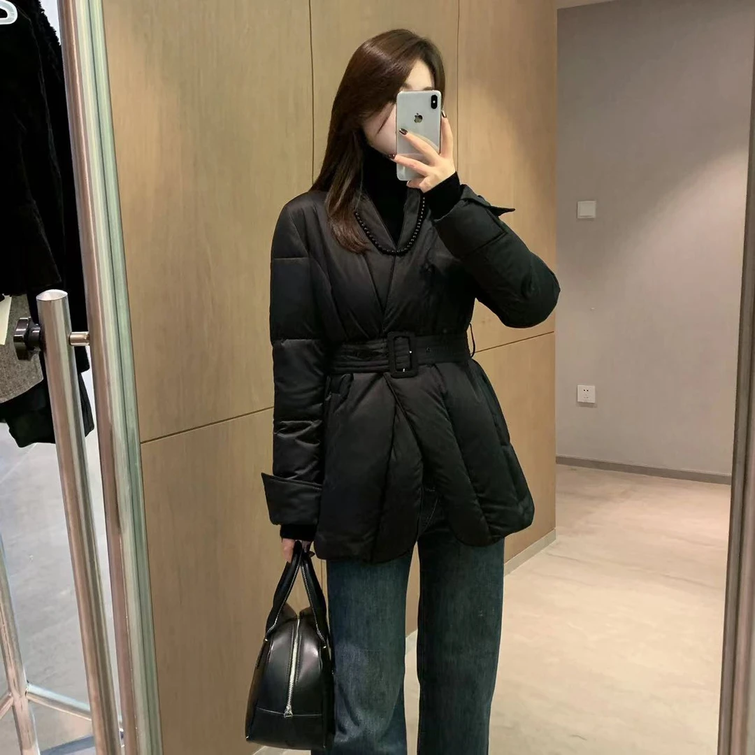 LUOZHIYIN/罗知音C311429F冬季保暖气质V领收腰显瘦羽绒服