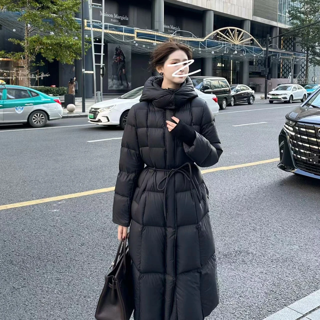 LUOZHIYIN/罗知音【C38939TZ】 冬季显瘦保暖黑色中长款系带外套