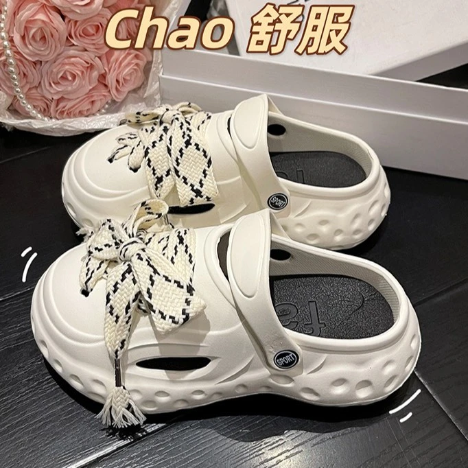 2025新款夏季厚底洞洞鞋爆款网红踩屎感包头拖鞋女潮款绑鞋带外穿