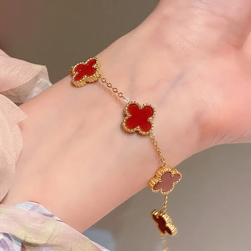 钛钢合成锆石手链 四叶草手链可调节女不掉色ins小众气质素款经典