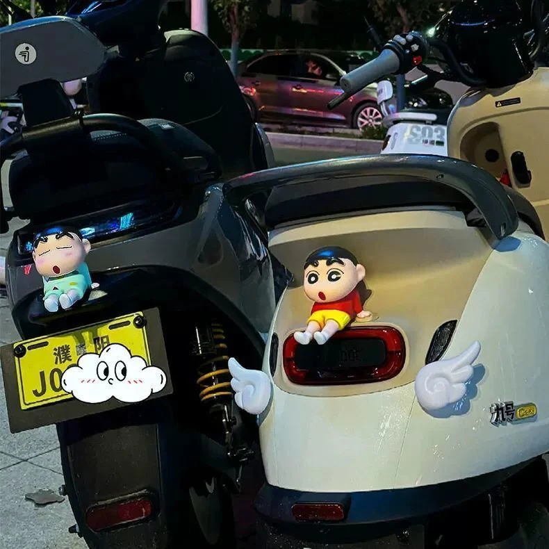 【是蜡笔小新哦】踏板摩托车装饰车载摆件电动车电瓶车适用于九号