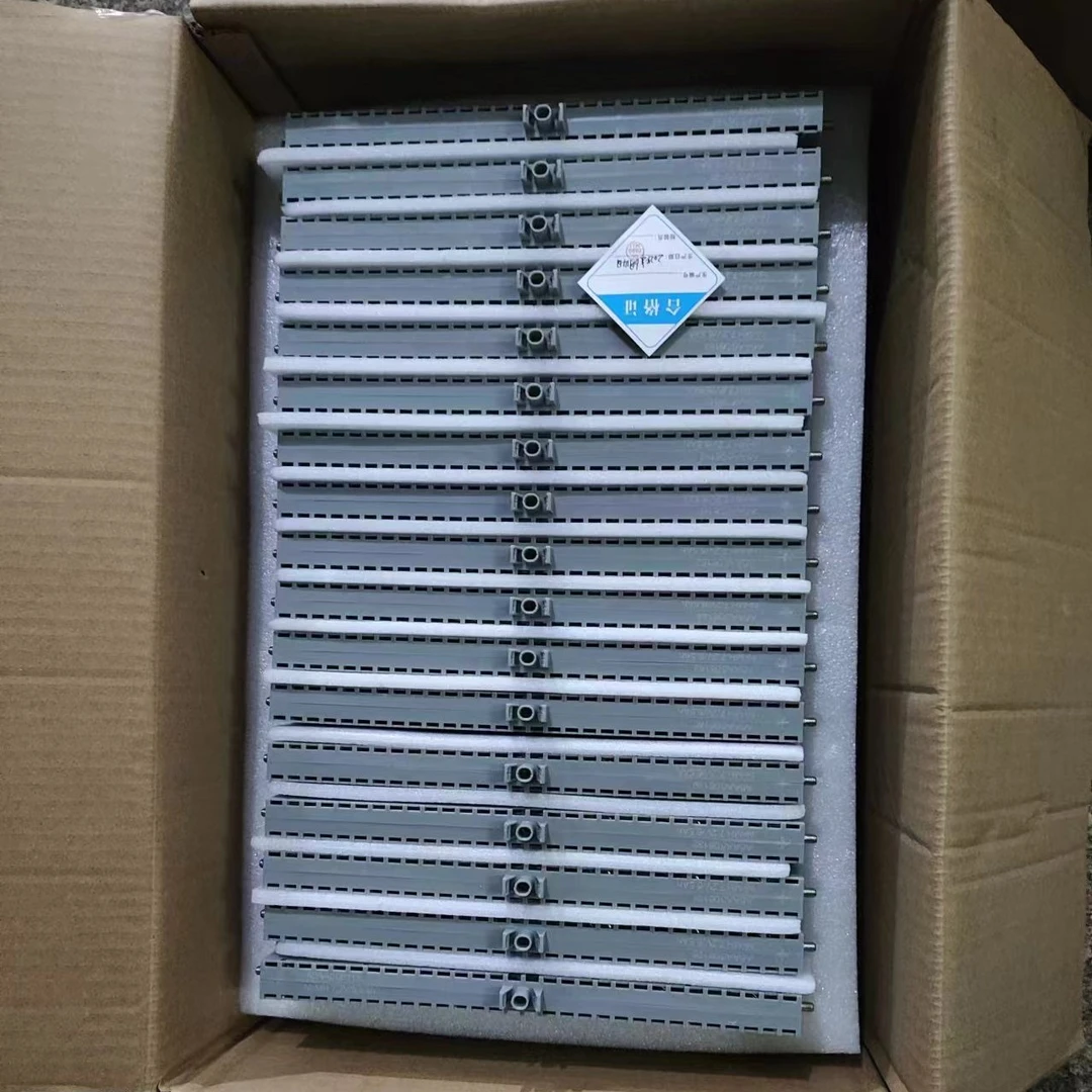 进口丰田普锐斯C AUQA等车型专用动力电池