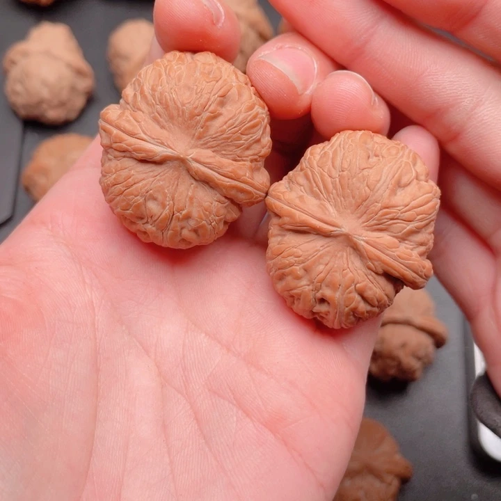 文玩核桃吊坠37元宝