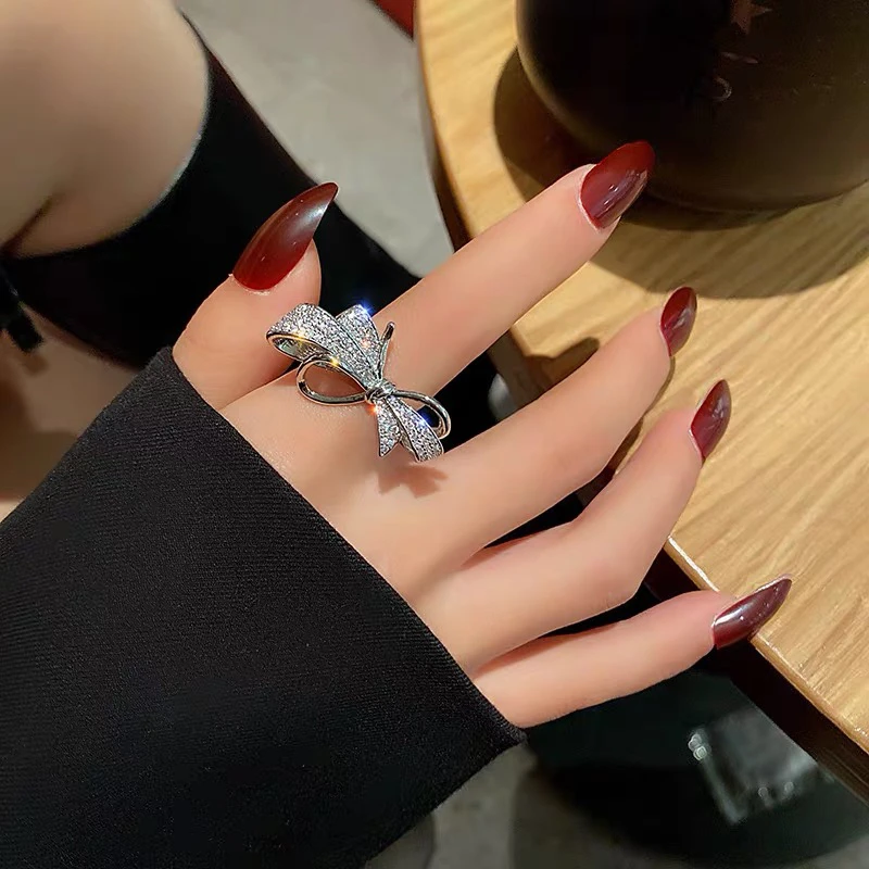 铜合金合成锆石戒指 Xyuer设计师款蝴蝶结食指戒潮