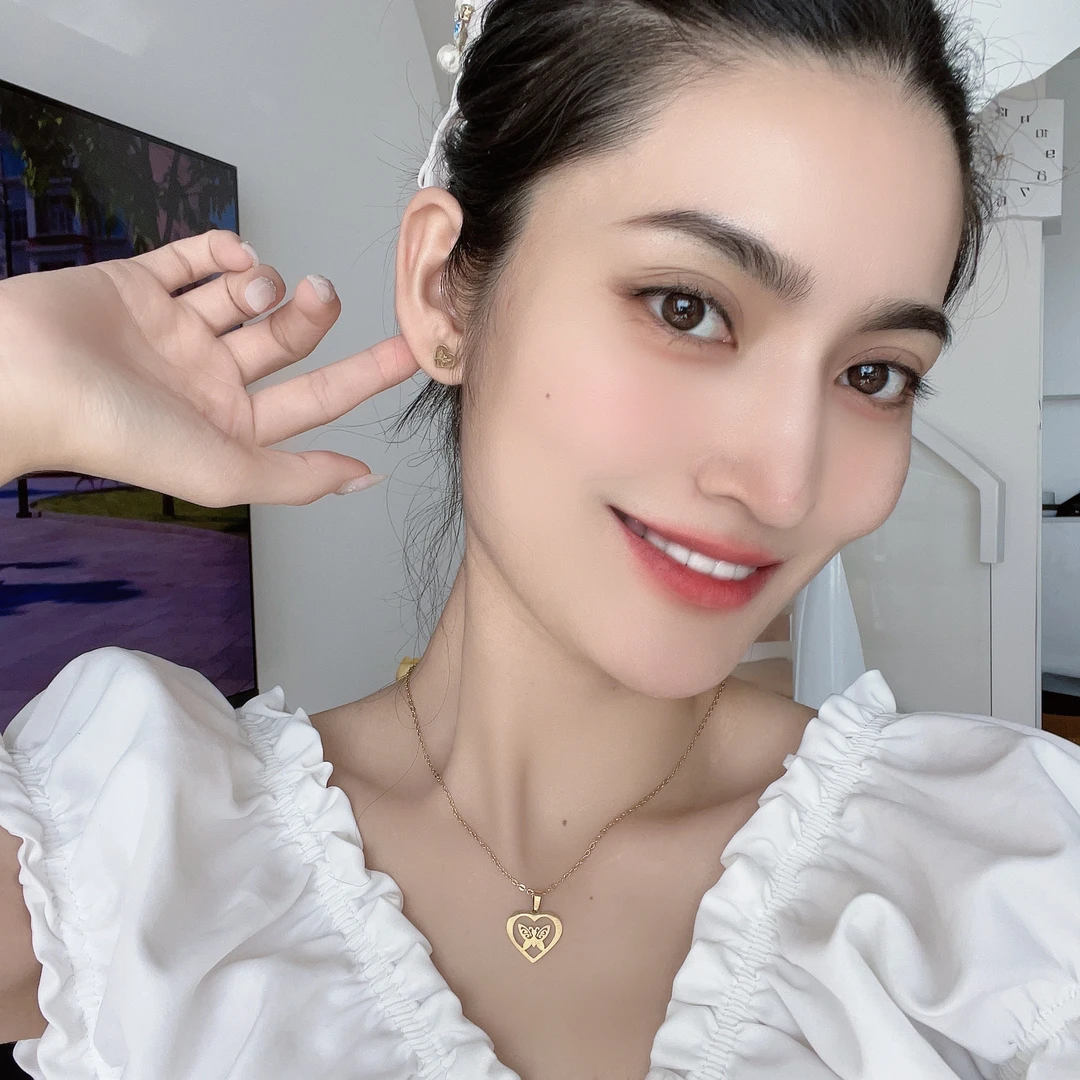 钛钢项链 Xyuer蝴蝶爱心钛钢不掉色首饰两件套