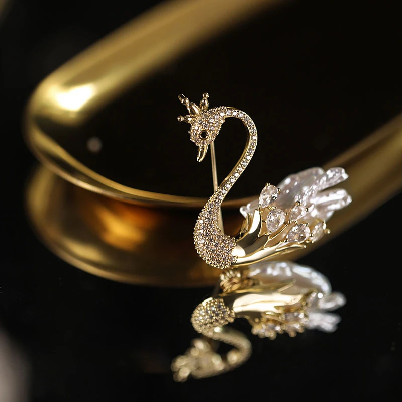 TLIT 铜合金合成锆石胸针 设计师时尚轻奢送礼百搭巴洛克天鹅6485