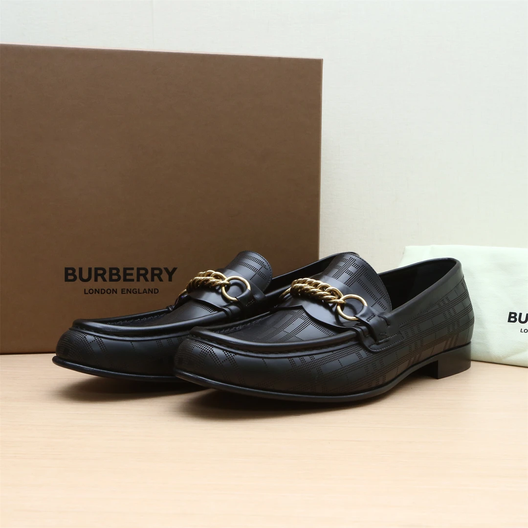99新 BURBERRY/博柏利 活动 皮鞋 黑色 皮革C 44码 P243658004