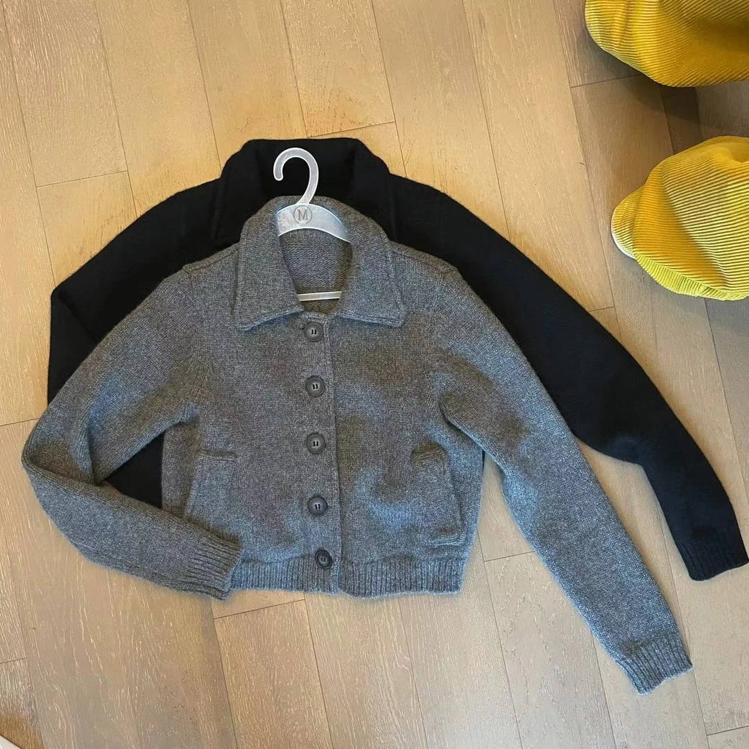 2024秋款 简约百搭针织单排扣设计翻领上衣 2409B4055