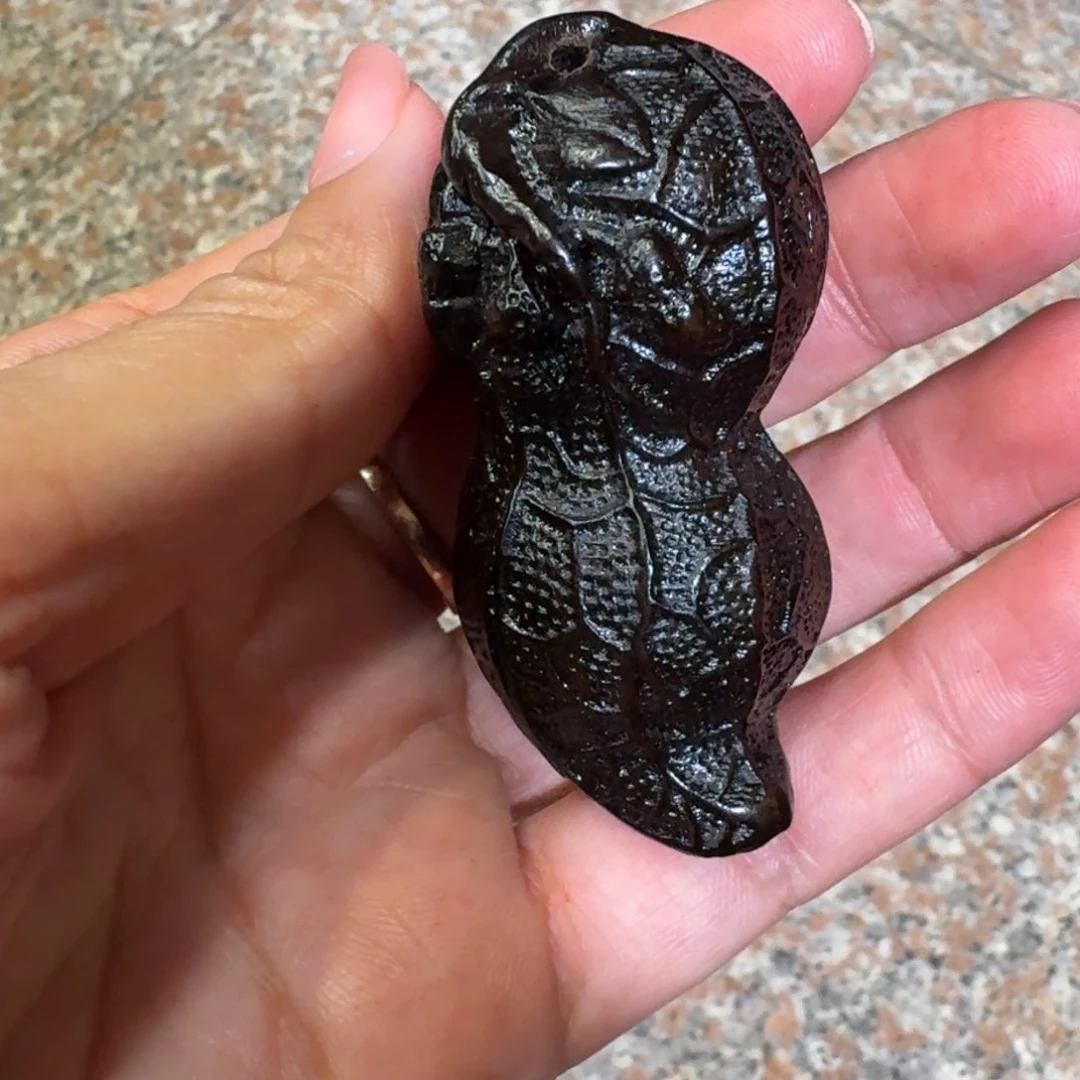 交趾黄檀（大红酸枝）酸枝花生手把件6-3