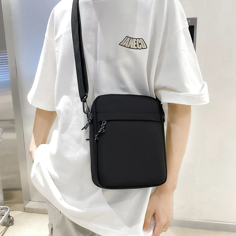 新款单肩包男防水尼龙斜挎包小包女韩版个性简约休闲斜挎包
