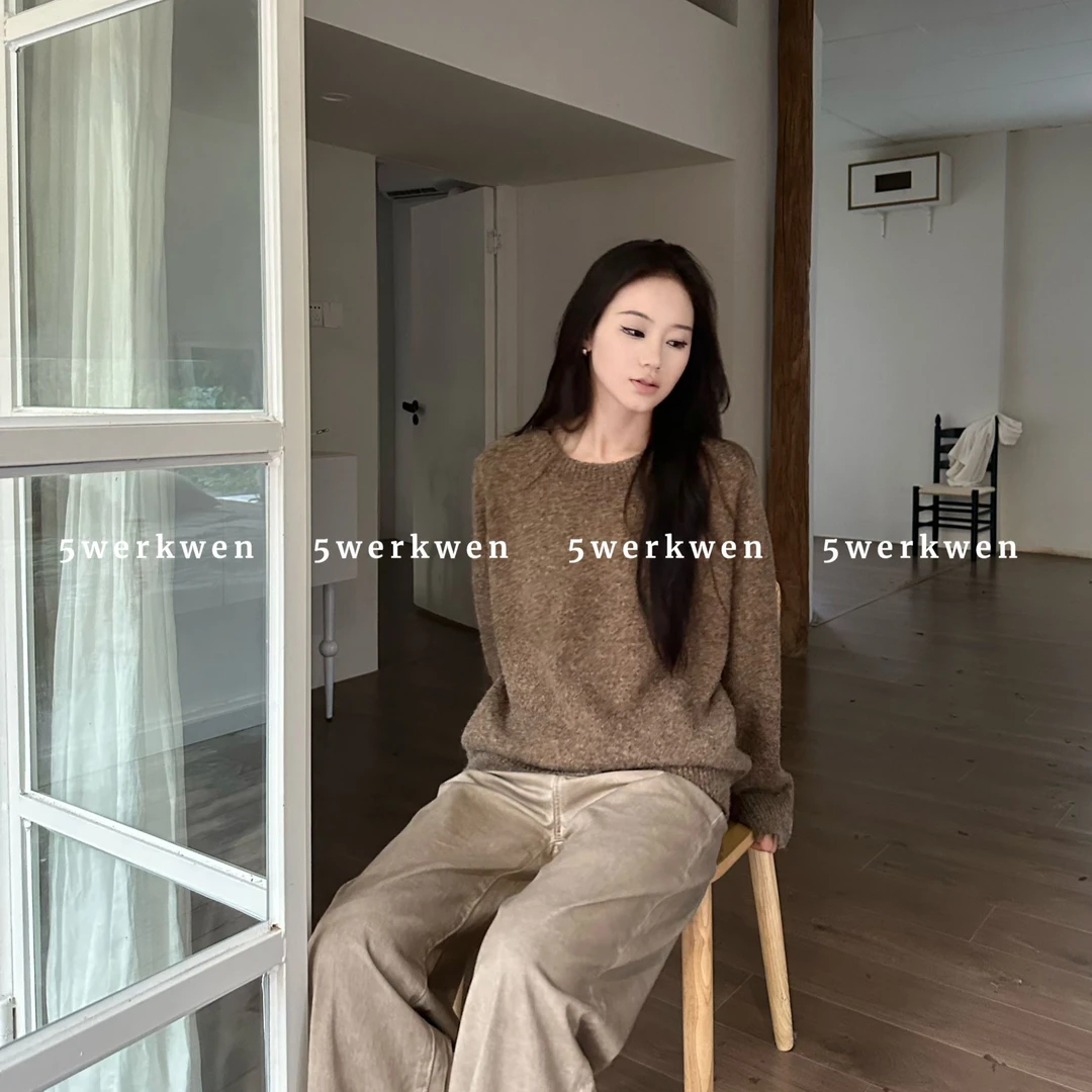 5werkwen 慵懒风圆领针织毛衣 做旧水洗脏脏牛仔裤