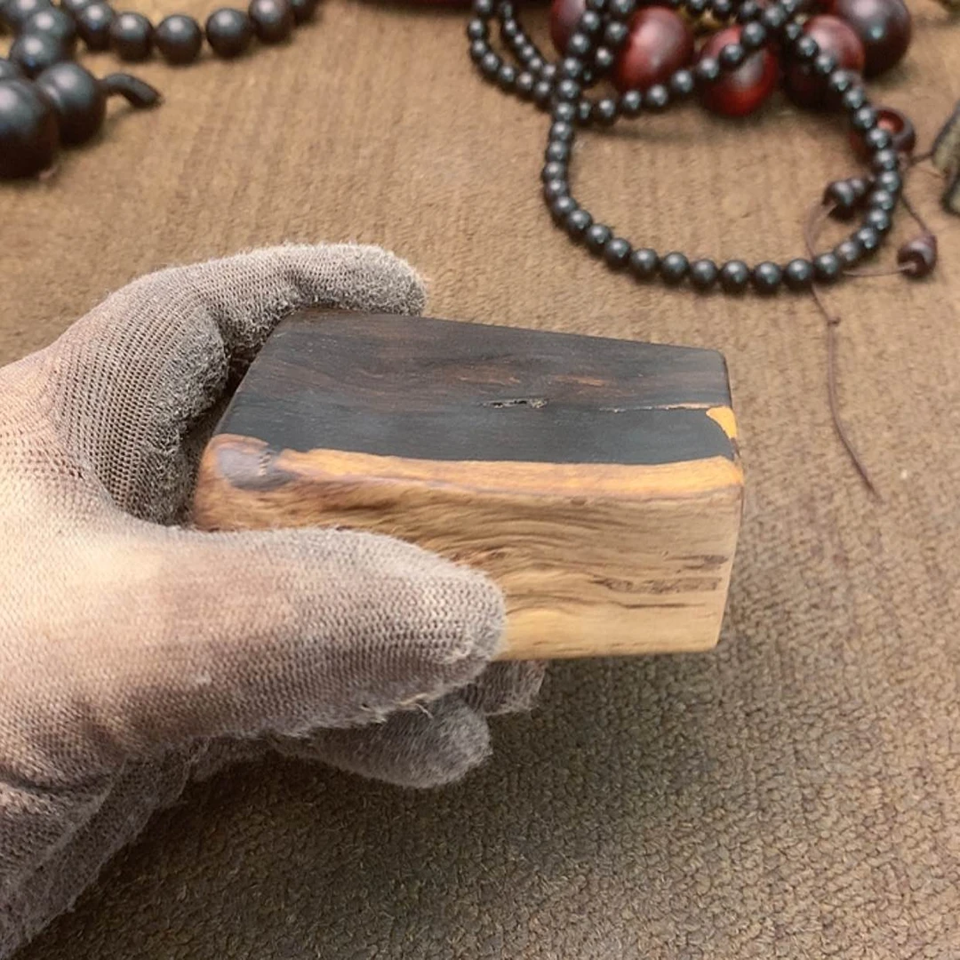 【闪购商品】紫光檀根雕识****）