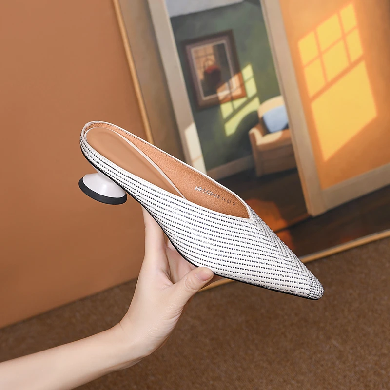B48-1-C20尖头低跟时尚水钻包头拖鞋3cm半拖夏季法式气质网红春夏