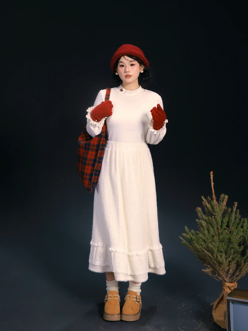 月半鱼【雪顶泡芙】白色半身裙女秋冬新款加厚花边a字裙