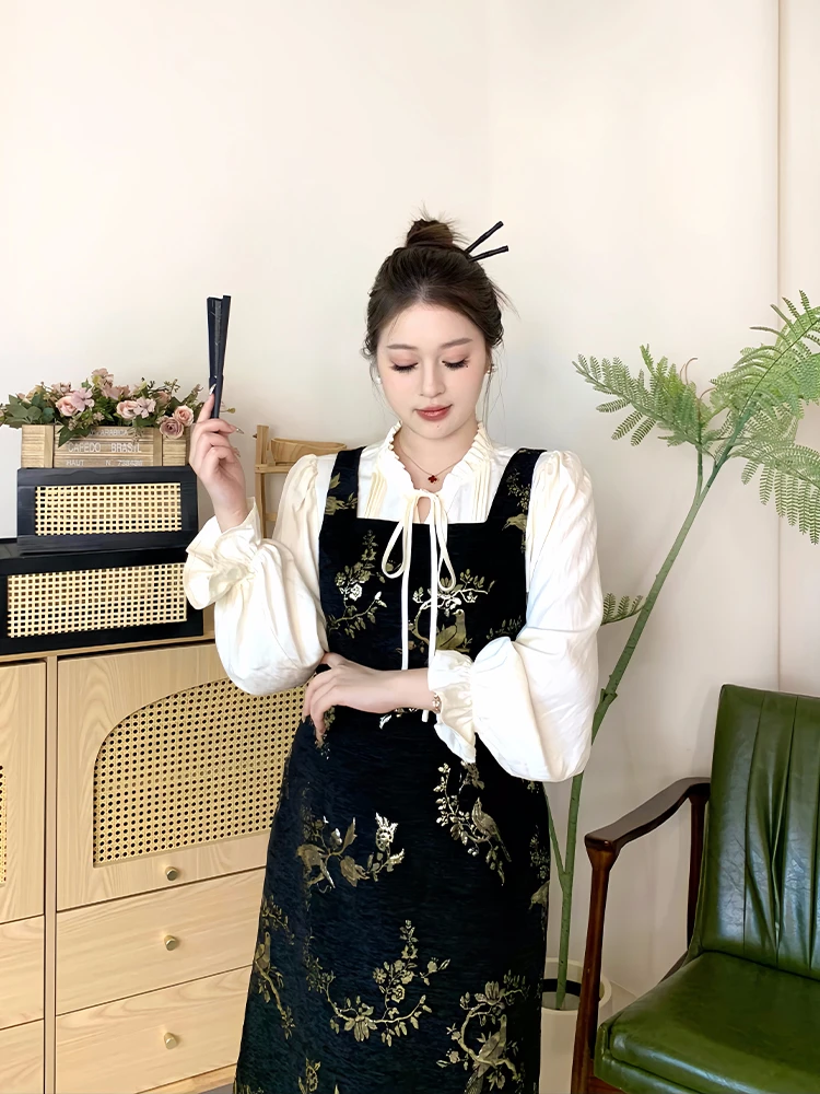 月半鱼【金缕提香】新中式黑色提花连衣裙秋冬新款女气质显瘦长裙