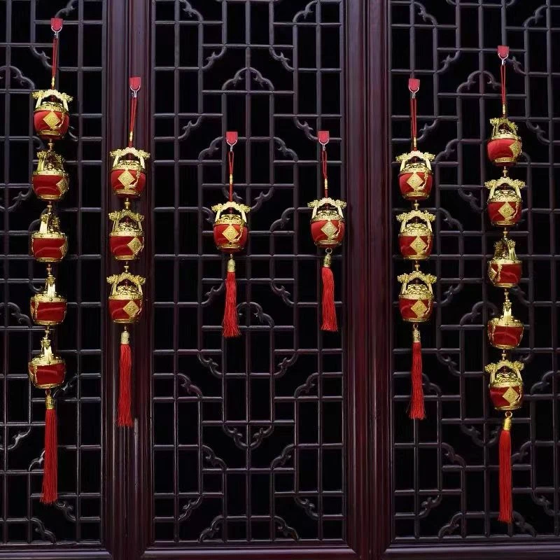 小灯笼挂饰喜庆乔迁过年装饰场景布置室内大红丝光球新年招财挂件