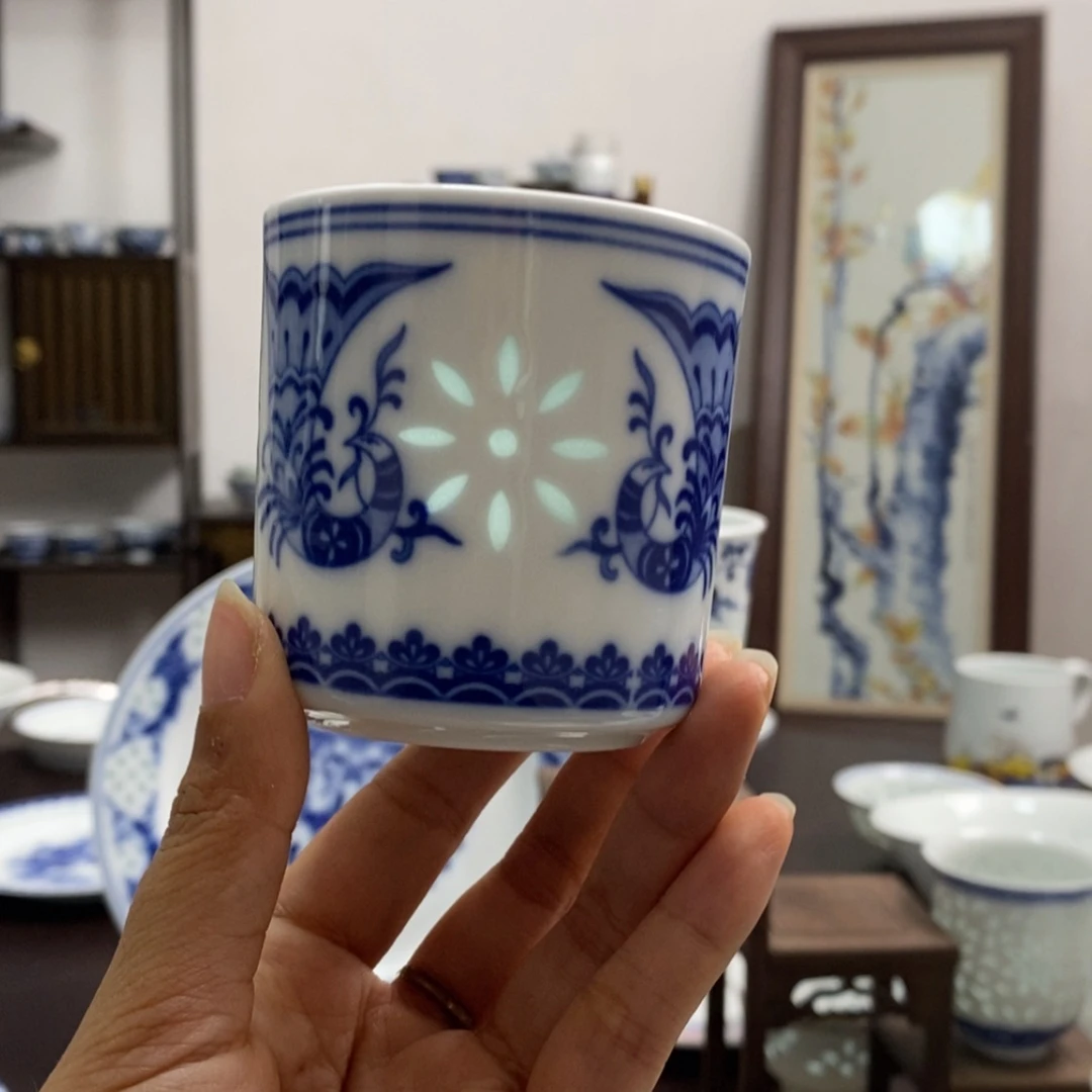 【闪购商品】瓷瓶玲珑