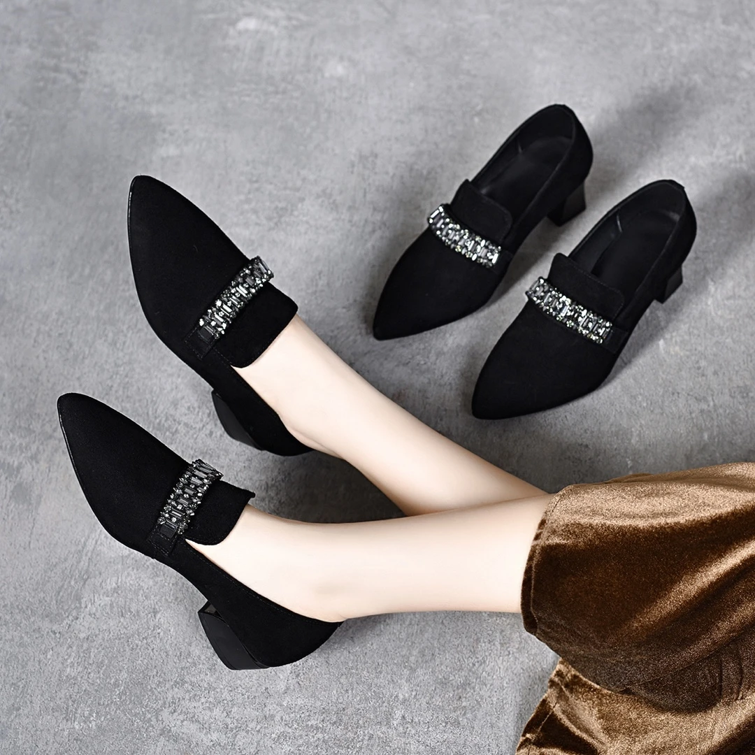 尖头磨砂皮单鞋女2024秋季新款水钻粗跟真皮女鞋春秋中跟妈妈皮鞋