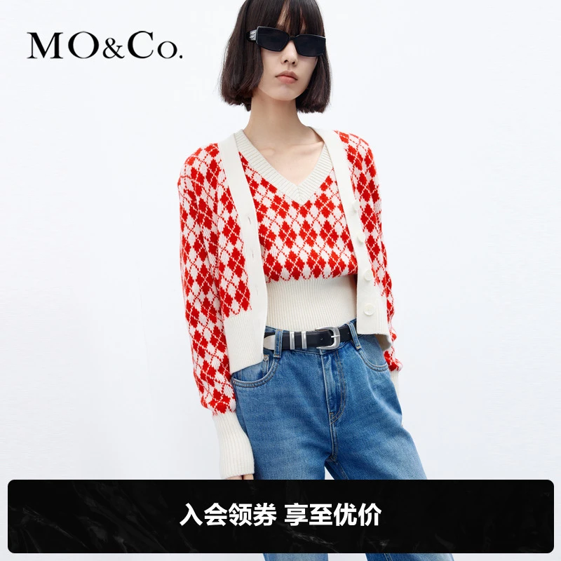 MOCO秋含绵羊毛V领短款撞色菱格纹针织衫开衫MBC3CAR017