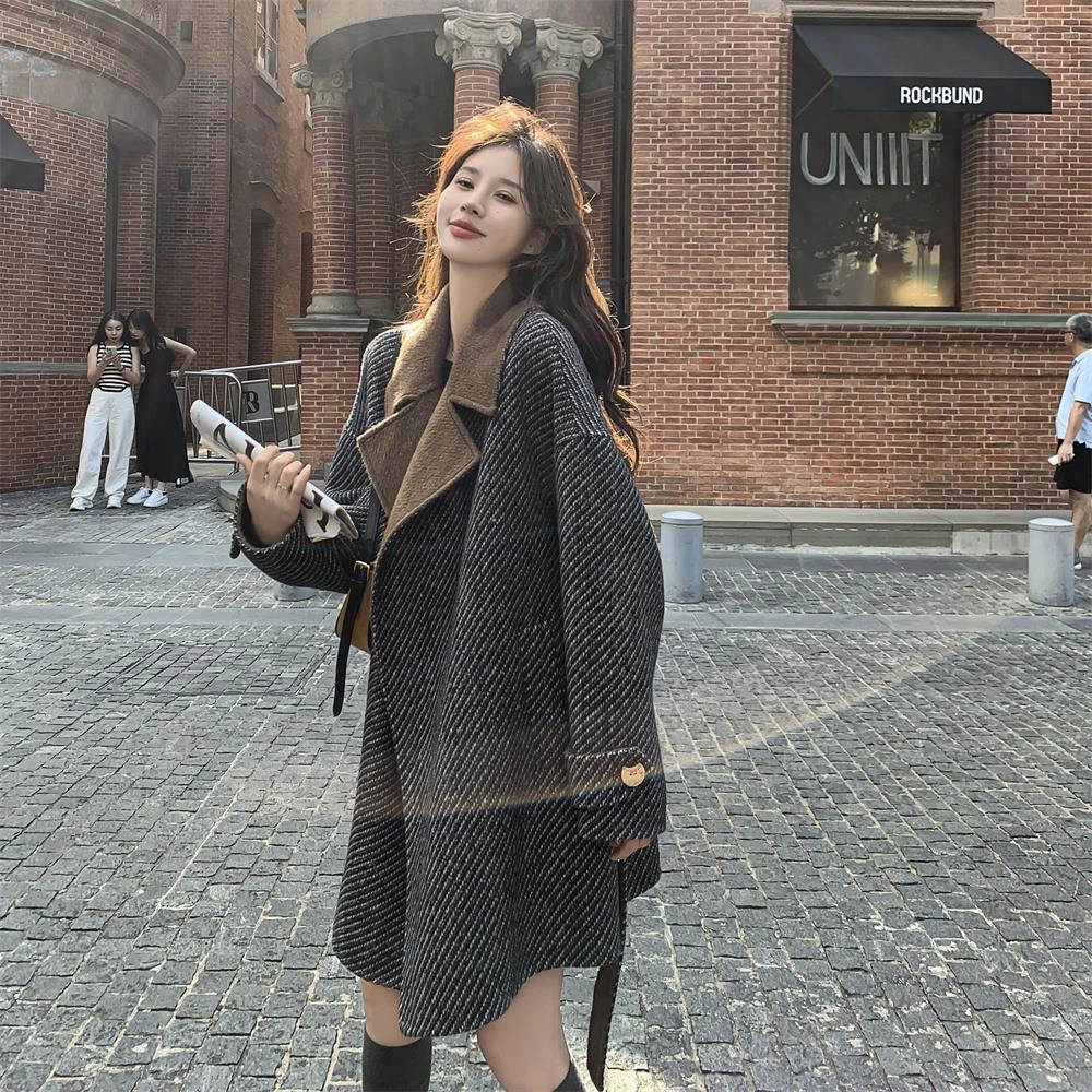 美拉德条纹毛呢外套女秋冬2025新款轻熟风西装领呢大衣赫本风爆款