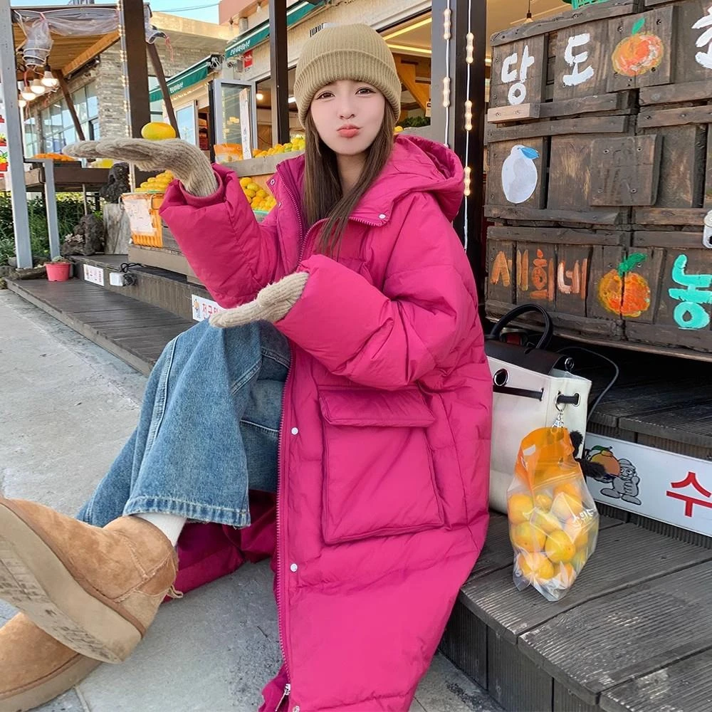 玫红色羽绒服女2024年冬季新款时尚加厚保暖过膝长款90白鸭绒外套