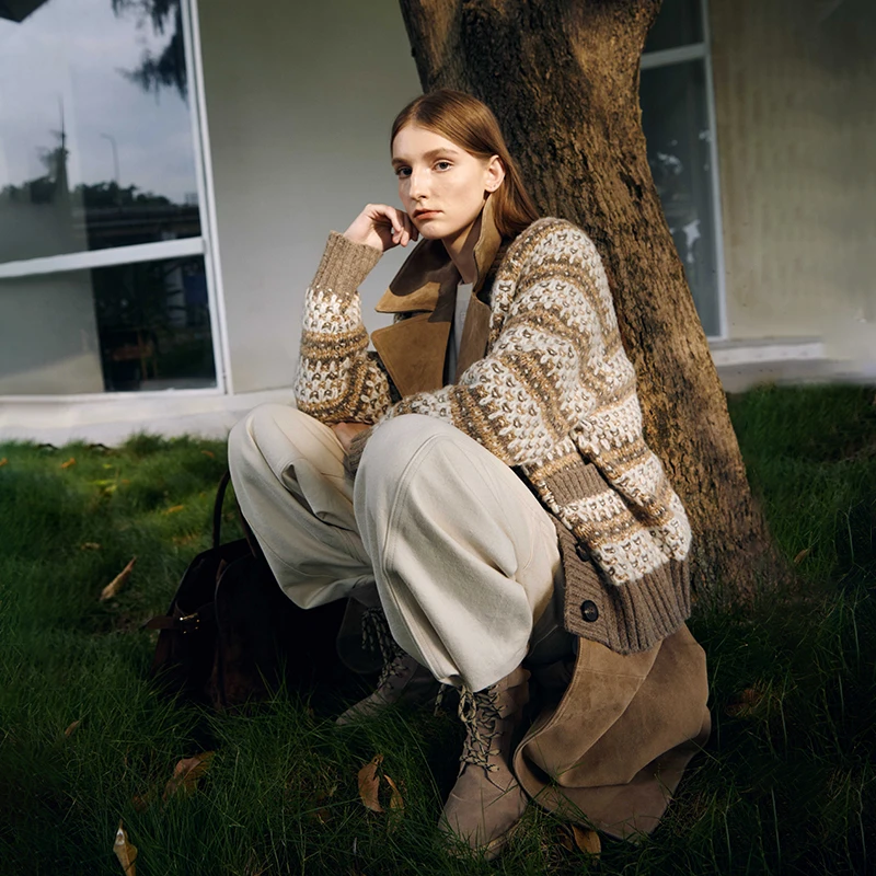 王嬛嬛MsLime25年‘吉木扎’新款羊驼绵羊混纺毛针织衫 HC2D2952