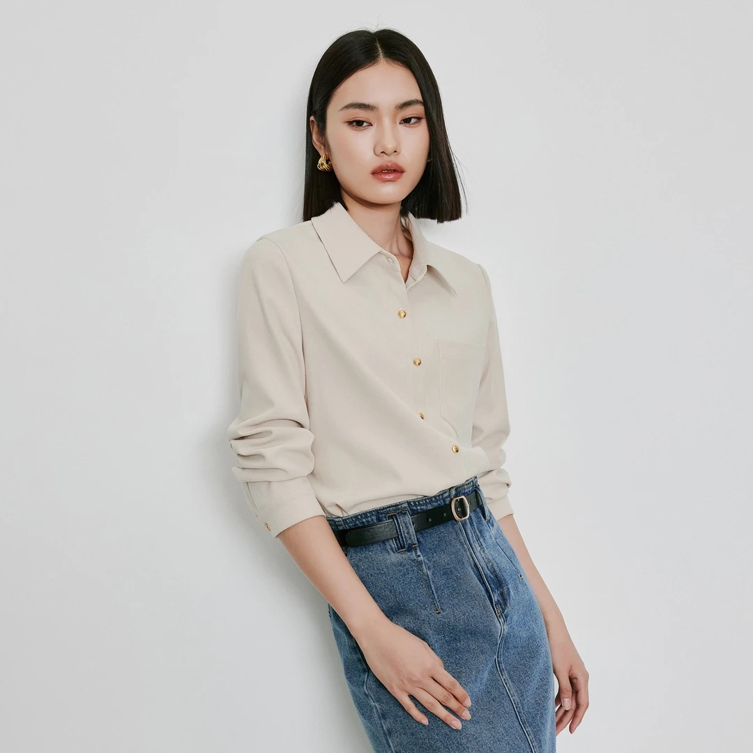 衣香丽影长袖绒感衬衫女2024年秋冬季新款简约港风复古细坑条上衣