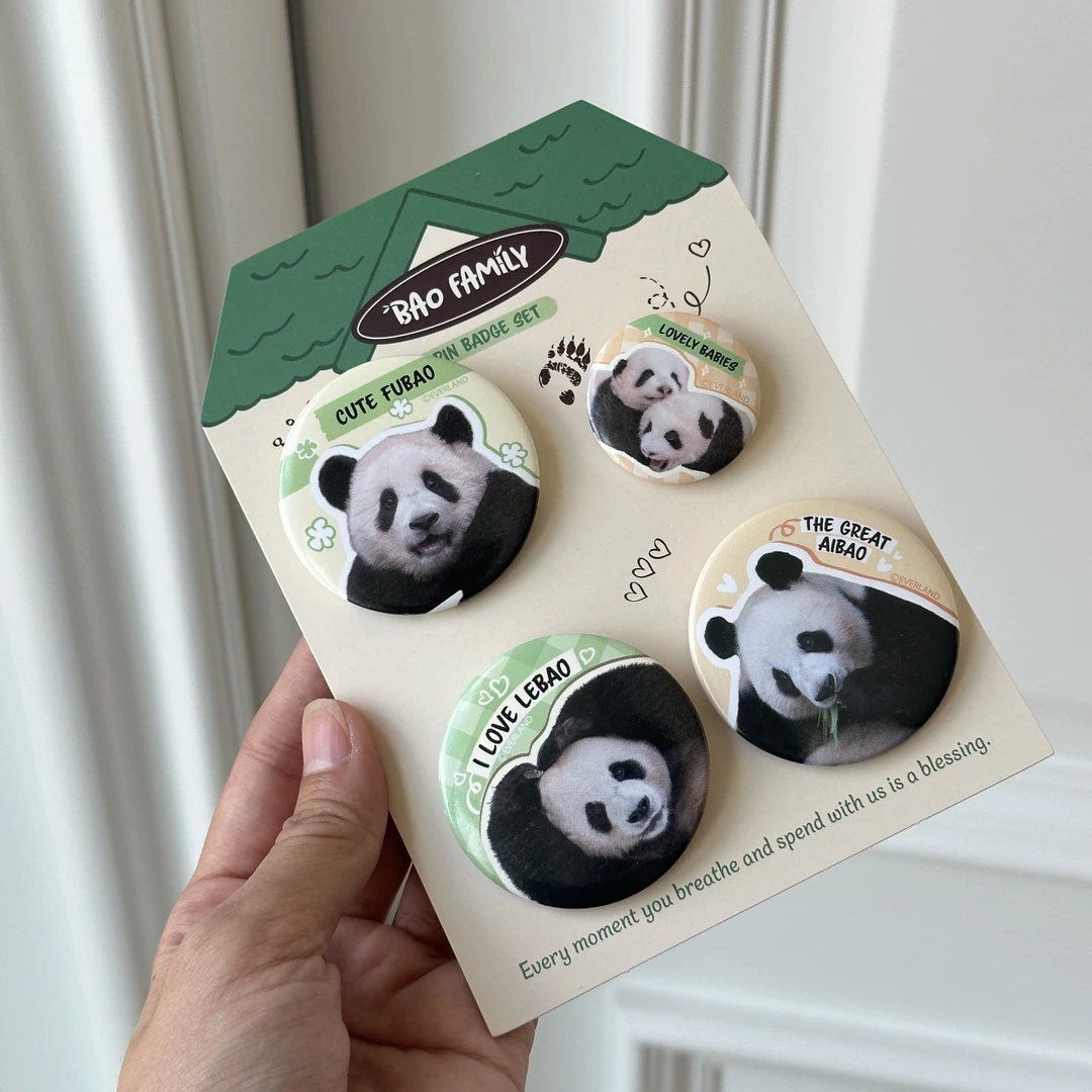 宝家族快闪店全家福徽章