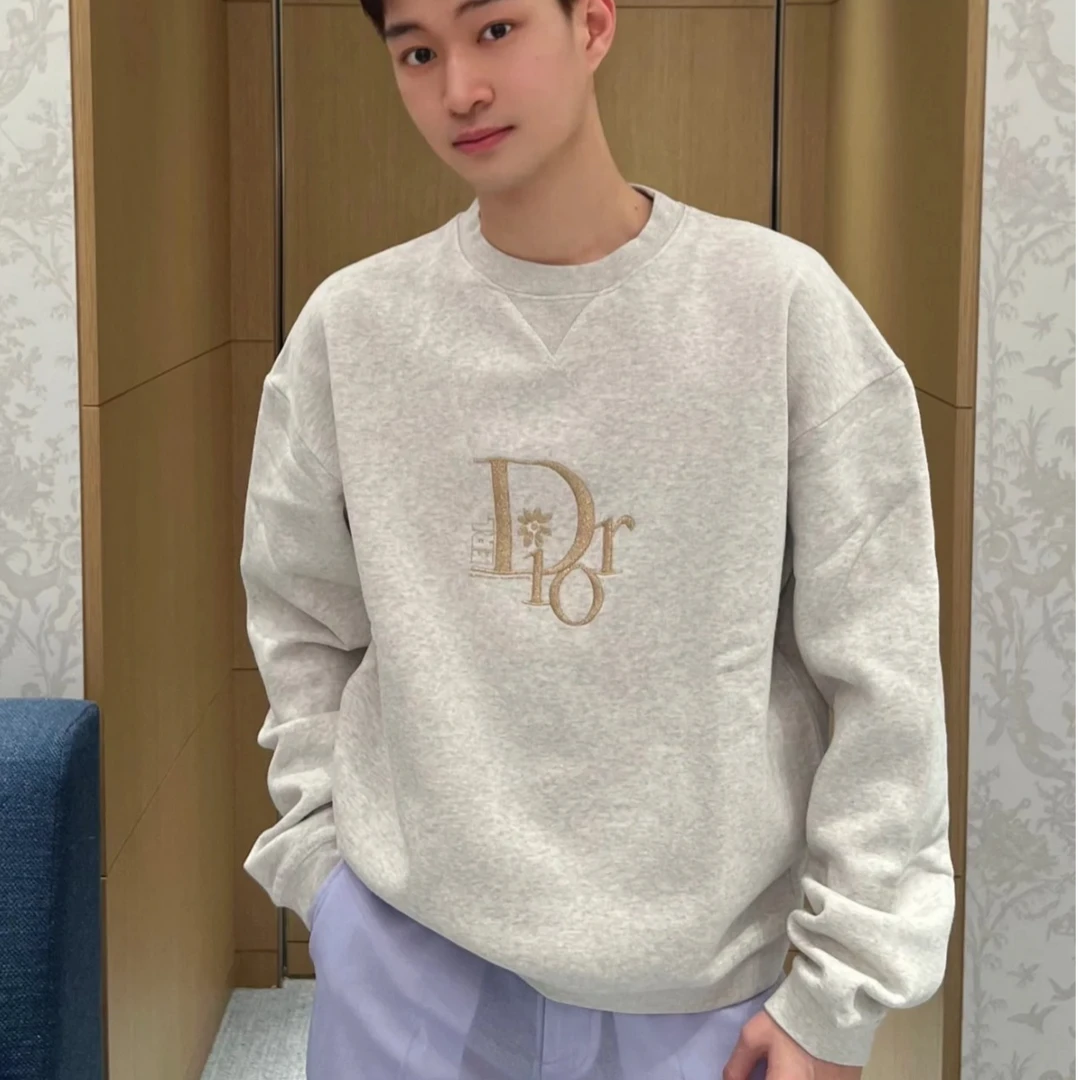 全新未使用 DIOR/迪奥 金色logo灰色圆领卫衣129010 时尚休闲百搭