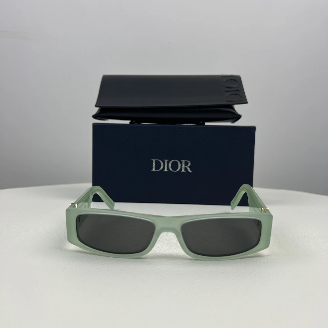 全新未使用 DIOR/迪奥 Dior迪奥男士绿色透明太阳眼镜百搭 129268
