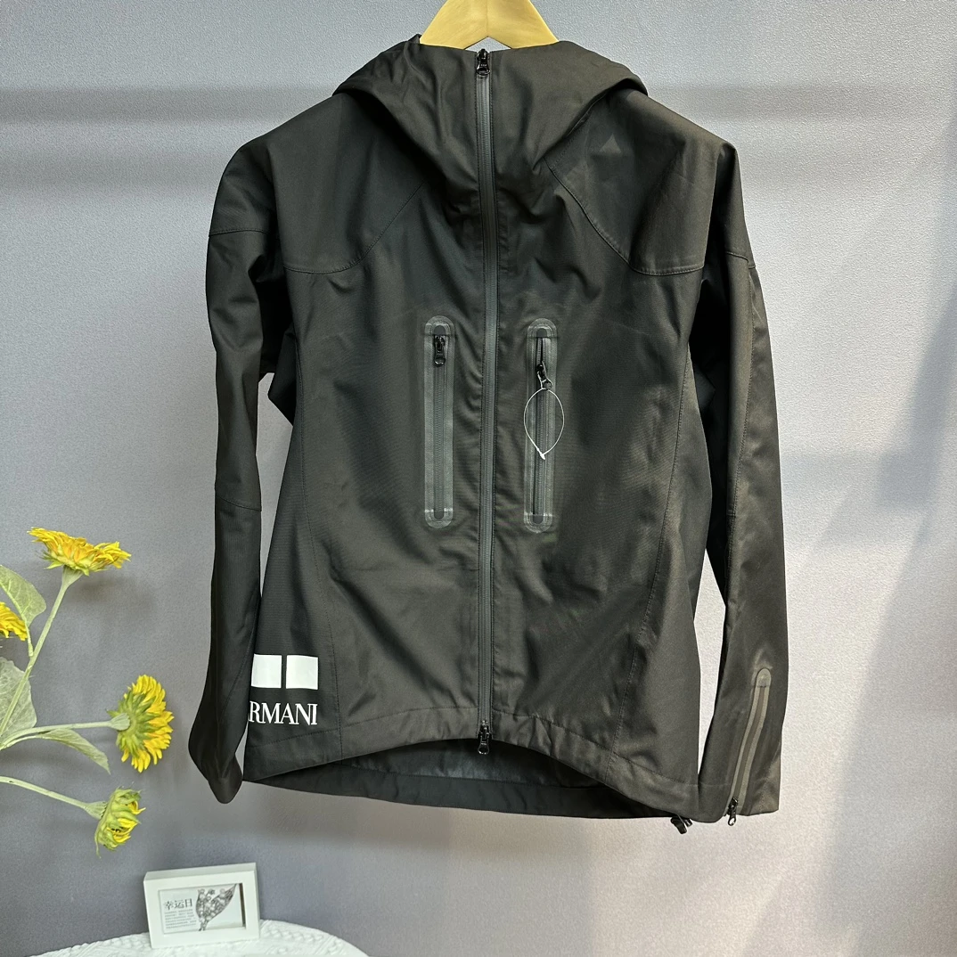 全新未使用 GIORGIO ARMANI/阿玛尼 黑色短款风衣124366户外休闲