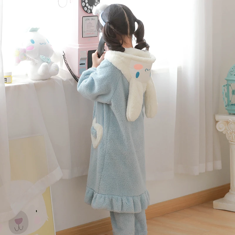 儿童睡衣女童秋冬珊瑚绒加厚款法兰绒玉桂狗睡袍小女孩居家服套装