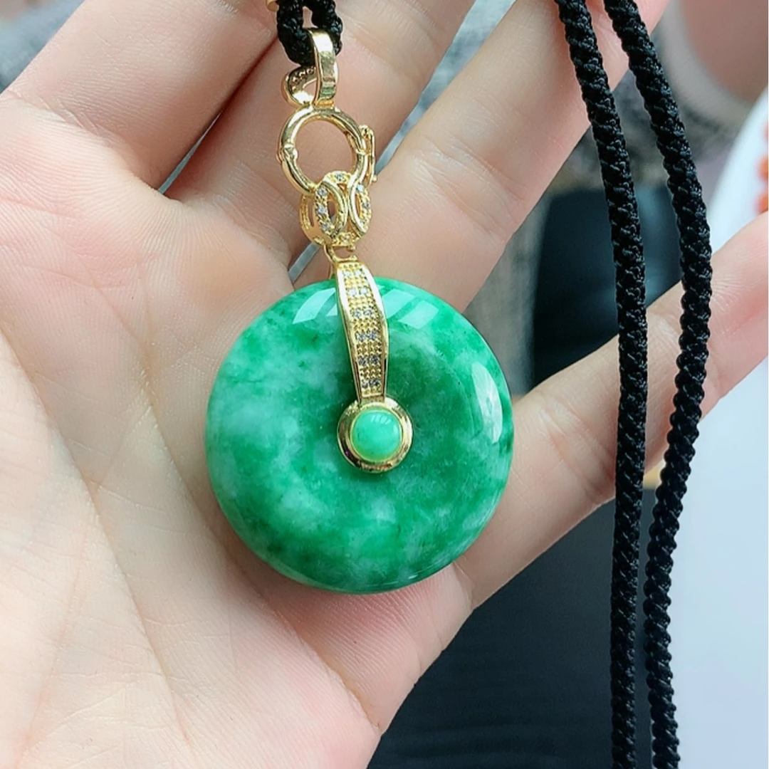 【闪购商品】翡翠颈饰未镶嵌