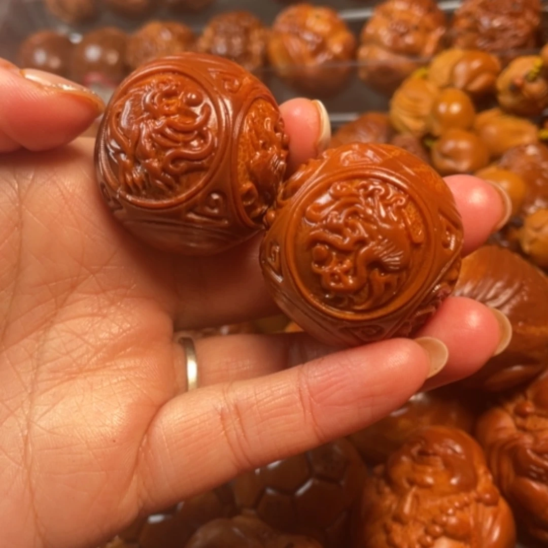 【闪购商品】橄榄核吊坠老****个四相