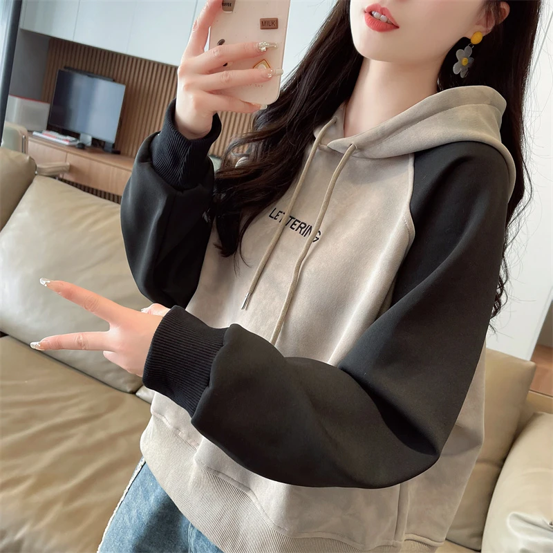 刺绣拼接韩版2024大码连帽卫衣女薄款新款设计宽松小个子外套上衣