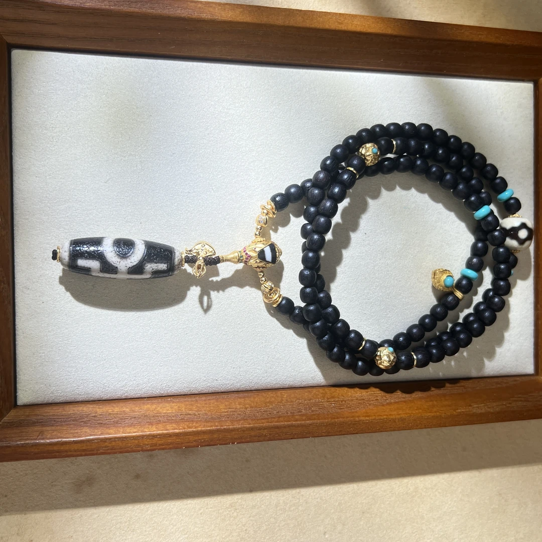 扶摇臻选 | 贵人xm三眼竖款玛瑙吊坠