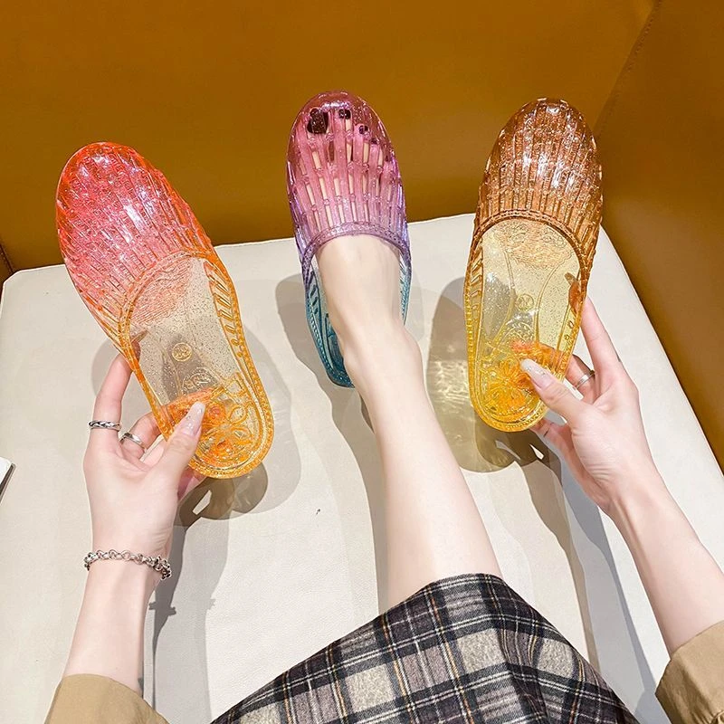 高颜值日系水晶包头凉拖鞋女平底居家室内防滑凉拖时尚镂空果冻鞋
